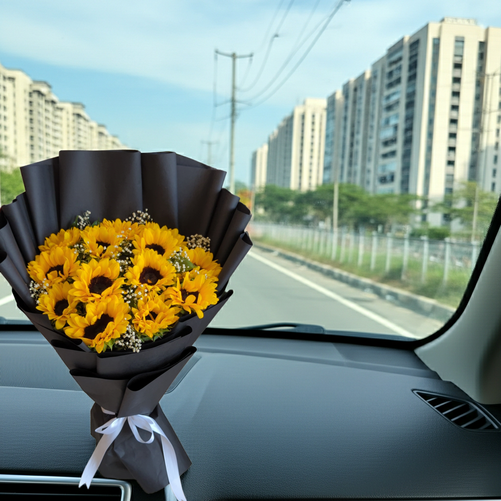 Sunflower Bouquet with Mini Aster – Fresh Flower Bouquet Lahore